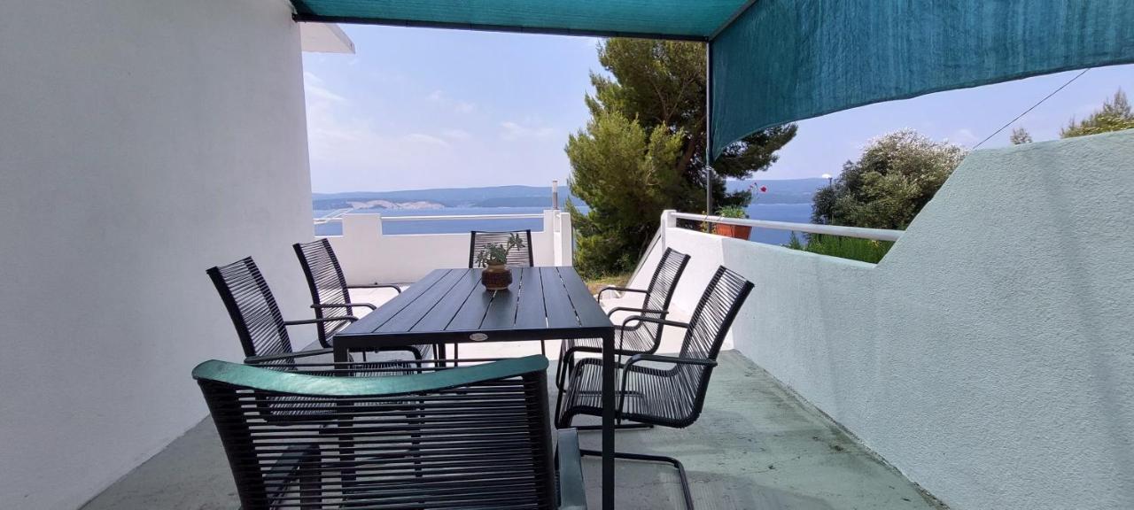 Apartments Dana Omiš Exteriör bild